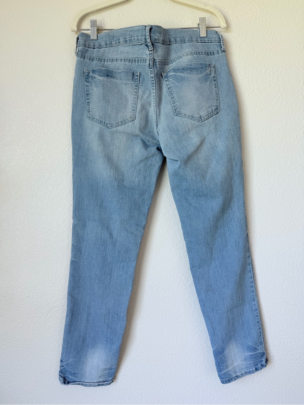 Jessica Simpson Mika Best Friend Floral Embroidered Straight Leg Jeans 29 - Picture 2 of 10